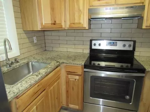 291 S Pond St, Toccoa, GA 30577 photo 10