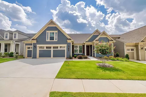 109 Red Maple Dr, Peachtree City, GA 30269