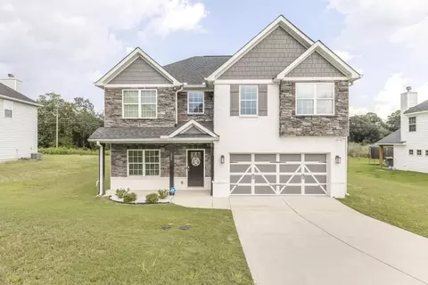 111 Amberley Ct, Kathleen, GA 31047
