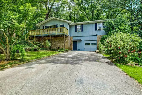 55 Dixon St, Newnan, GA 30263