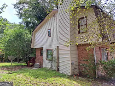 1216 Cedar Creek Ct, Conyers, GA 30012