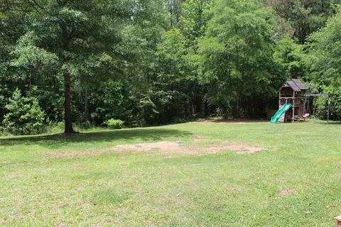 421 Hampton Green Dr, Lagrange, GA 30240 photo 23