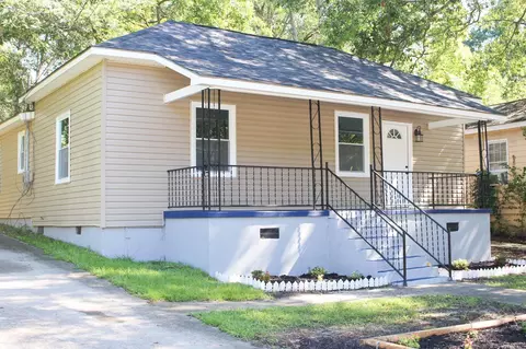 203 E Crovat St, Lagrange, GA 30240 photo 2