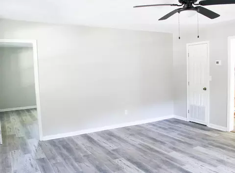 203 E Crovat St, Lagrange, GA 30240 photo 3