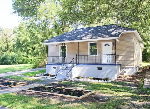 203 E Crovat St, Lagrange, GA 30240 photo 10