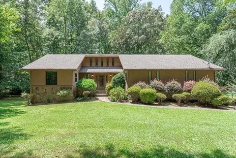 9997 Walden Dr, Jonesboro, GA 30238