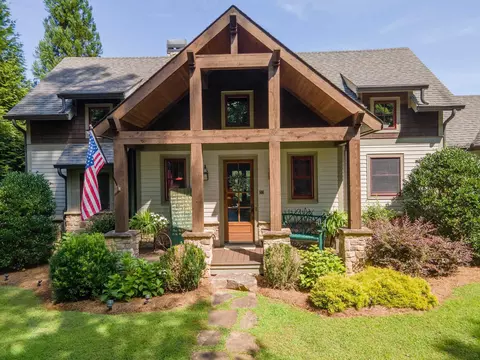 506 Bent Grass Way, Clayton, GA 30525