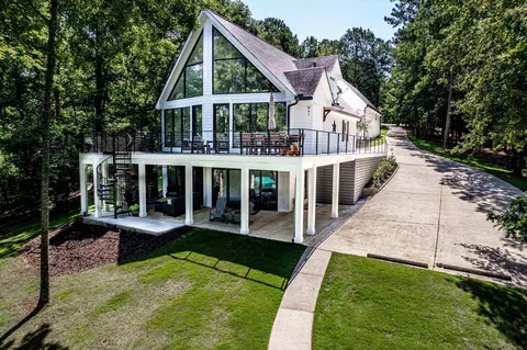 1111 Katherine Ln, Greensboro, GA 30642