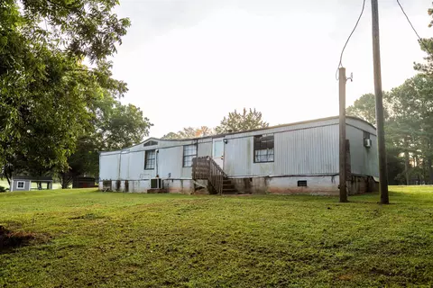 2449 Pond Ln, Social Circle, GA 30025