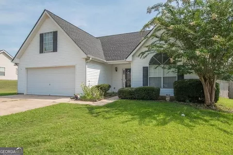 137 Calico Loop, Grantville, GA 30220