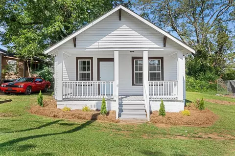 411 N 6th St, Griffin, GA 30223