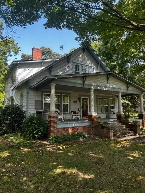 502 N Main St, Clermont, GA 30527