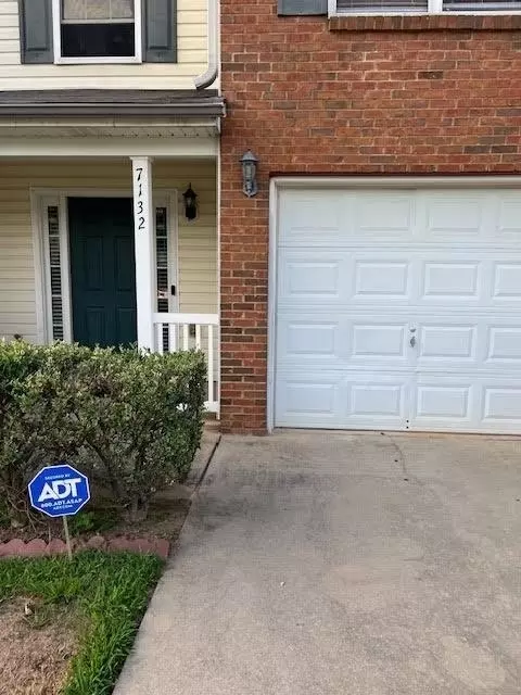 7132 Georges Way, Morrow, GA 30260 photo 2
