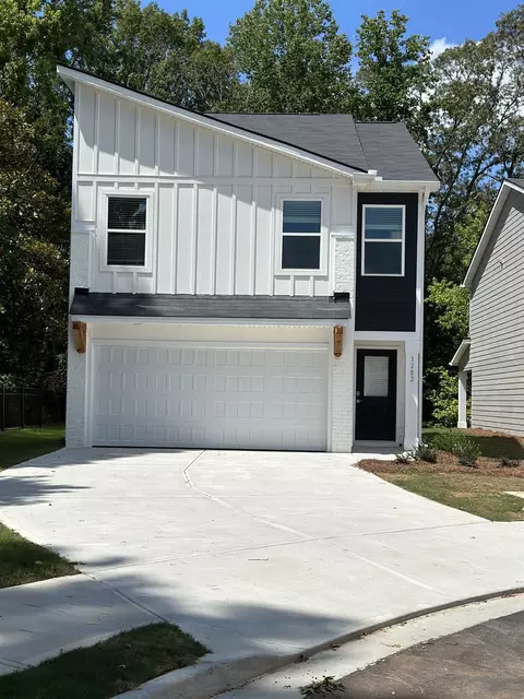 3323 Stonewall Ln #74, College Park, GA 30349