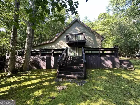 206 Running Deer Rd, Cleveland, GA 30528