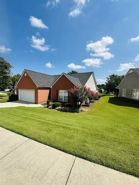 710 Jacoby Dr, Loganville, GA 30052