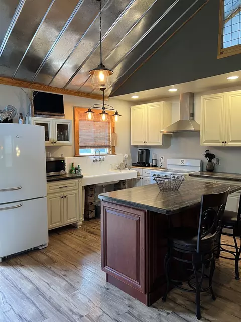 714 Old Mcleod Bridge Rd, Adrian, GA 31002 photo 6