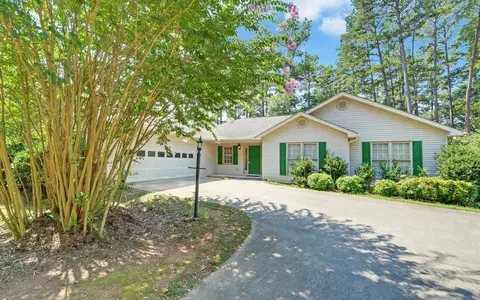 1590 Ridgemore Dr, Toccoa, GA 30577 photo 1