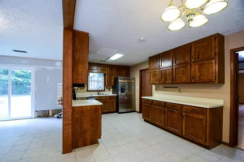155 Whitney Ct, Tyrone, GA 30290 photo 13