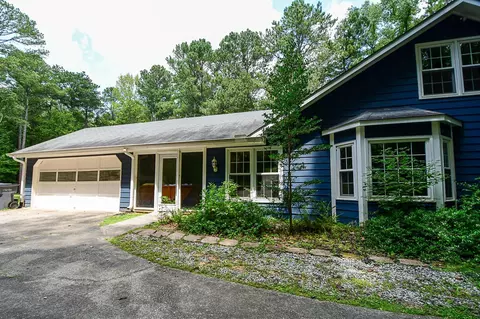 155 Whitney Ct, Tyrone, GA 30290 photo 4