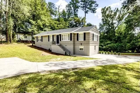 1991 Pine Hill Dr, Macon, GA 31217