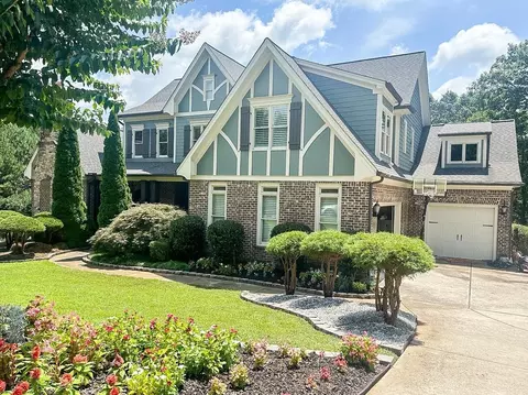 2164 Northern Oak Dr, Braselton, GA 30517