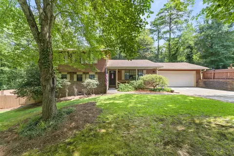 2111 Tiffany Ln, Jonesboro, GA 30236