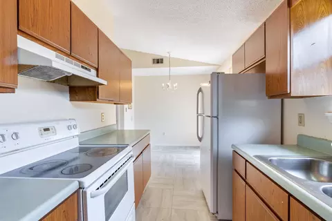 120 Sage Ln, Athens, GA 30607 photo 4
