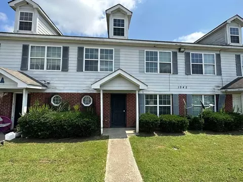 1042 Wheel House Ln, Monroe, GA 30655