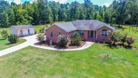 451 Beaver Chase Ln, Gay, GA 30218