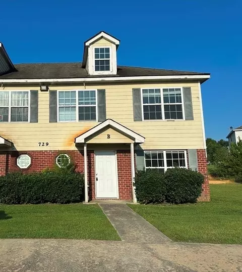 729 Wheel House Ln, Monroe, GA 30655