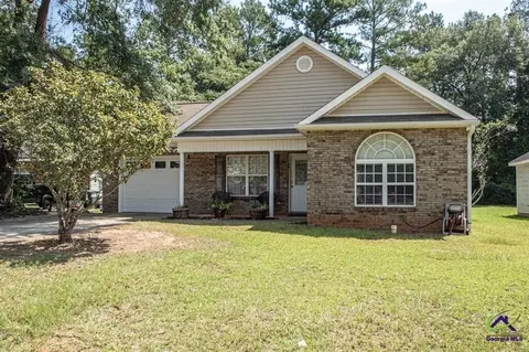 106 Springfield Ct, Perry, GA 31069 photo 2