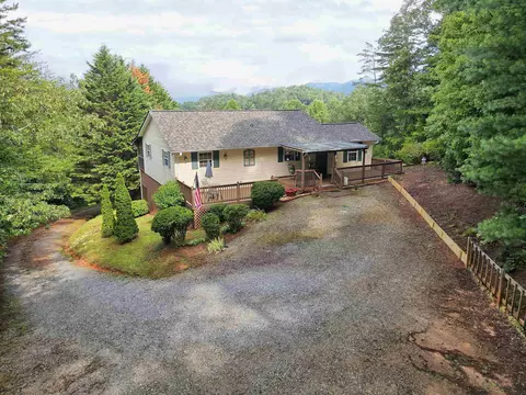 33 Bretts Dr, Tiger, GA 30576 photo 6