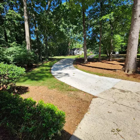 153 Hayes Cir, Rex, GA 30273 photo 8