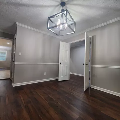 153 Hayes Cir, Rex, GA 30273 photo 11