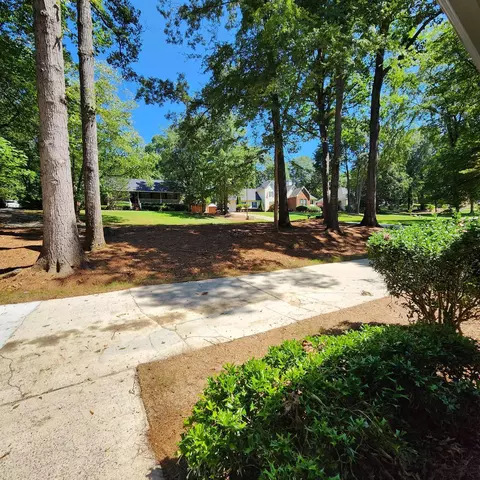 153 Hayes Cir, Rex, GA 30273 photo 7