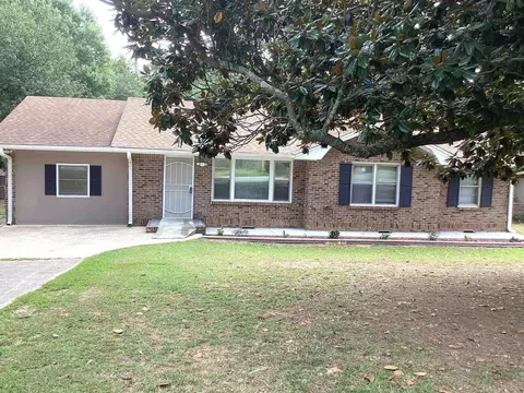 6104 Monica Dr, Morrow, GA 30260 photo 2