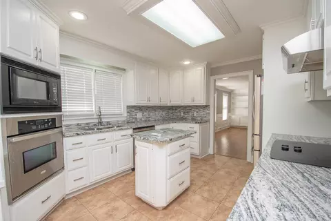 216 E Yorktown Dr, Lagrange, GA 30240 photo 15