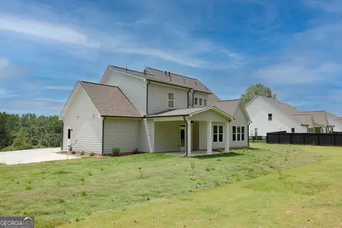 Exterior - 868 Smith Mill Rd #9, Winder, GA 30680 photo 4 of 5