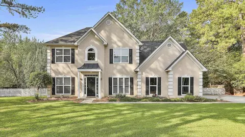 120 Helena Ct, Fayetteville, GA 30215