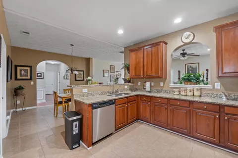 13184 Greywolf Ln, Covington, GA 30014 photo 17