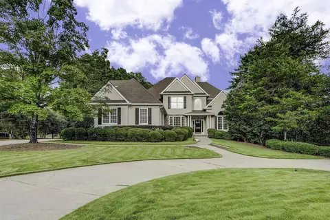 100 Southern Trace Ct, Peachtree City, GA 30269