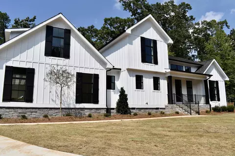 112 Royal Oaks Dr, Anderson, SC 29625
