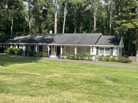 6 Pine Valley Rd SW, Rome, GA 30165
