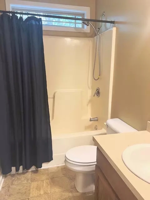 97 Richmond Dr, Lagrange, GA 30240 photo 7