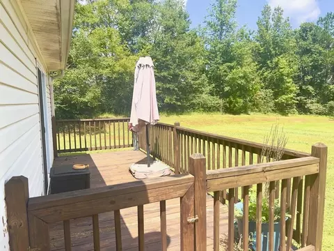 97 Richmond Dr, Lagrange, GA 30240 photo 17