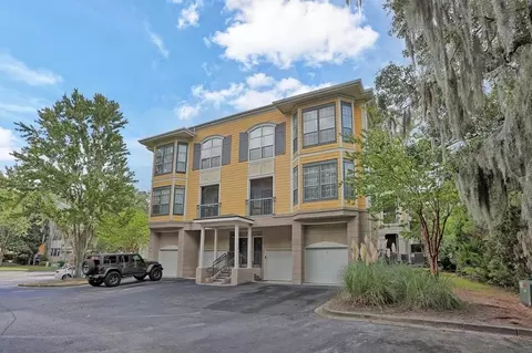 2711 Whitemarsh Way, Savannah, GA 31410