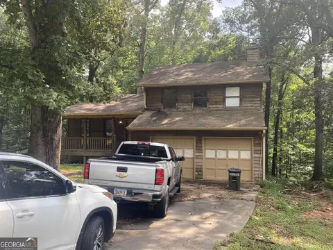4422 Hidden Bluff Way, Snellville, GA 30039