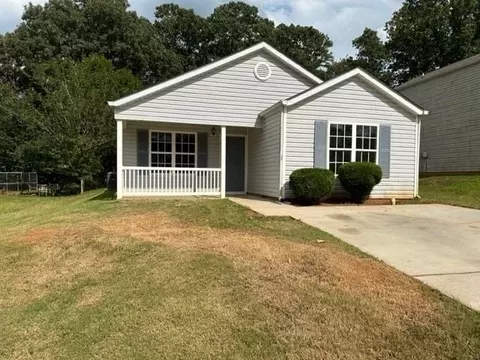 1654 Hallmark Hills Dr, Griffin, GA 30224