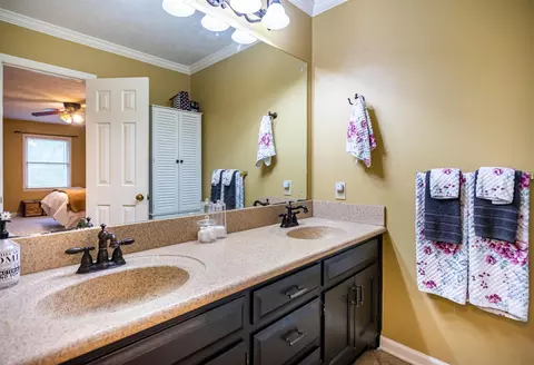 126 Lismore Dr, Lagrange, GA 30240 photo 14